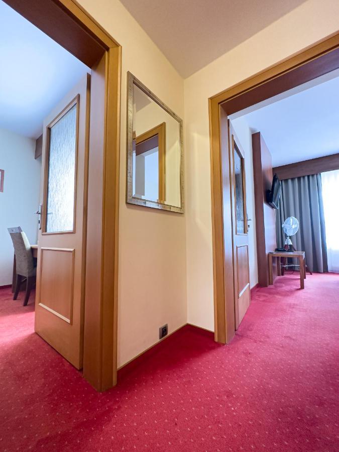 Hotel Theresia Kolín Zewnętrze zdjęcie